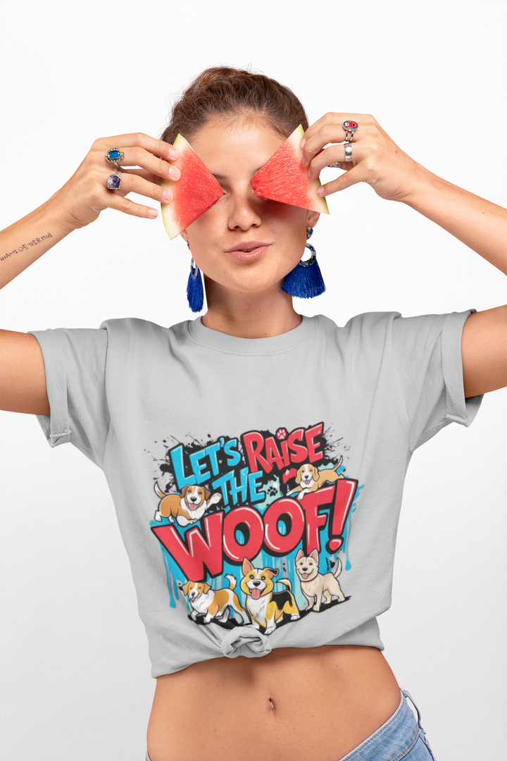 Camiseta — "¡A ladrar!" con estampado de perros de dibujos animados